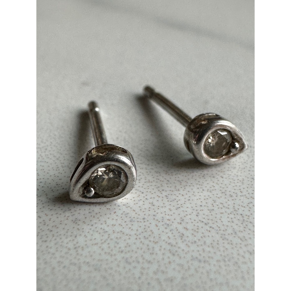 MHJ Michael Hill 925 Sterling Silver Teardrop Bezel Clear Stone Stud Earrings